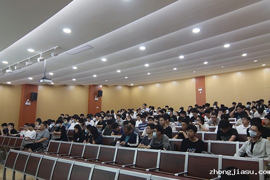 图为讲座现场.jpg