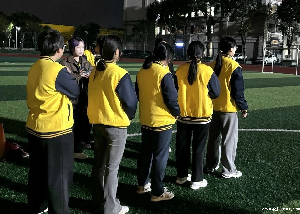 图为活动现场