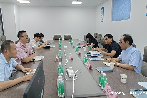 调研组在广东德星微（肇庆）电子有限公司座谈交流.jpg