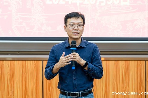 方泽强讲话.jpg