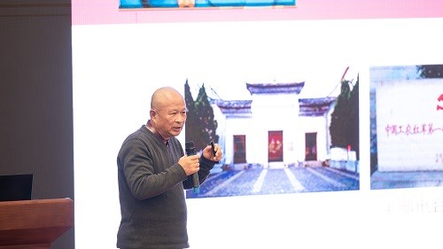 刘晓敏作分享.jpg