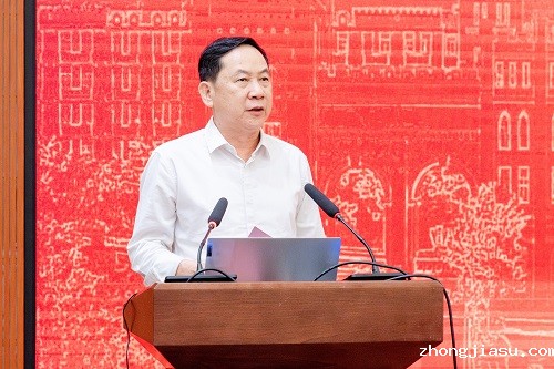 冯海志致辞.jpg