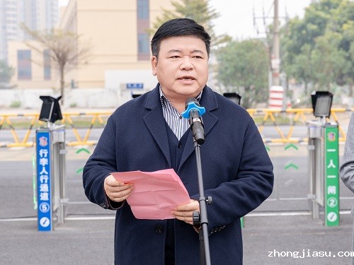 莫秀全在大旺校区致辞.JPG