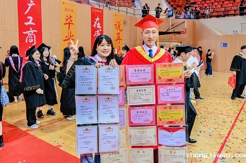 大学时光收获满满.jpg
