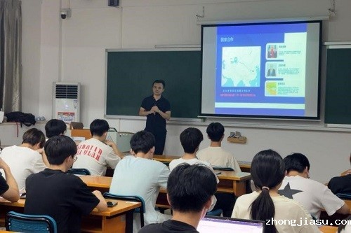 专题宣讲现场.jpg