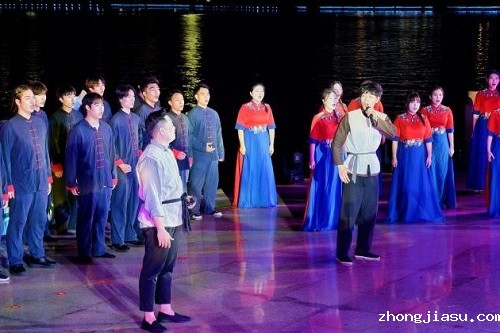 演出现场1.jpg