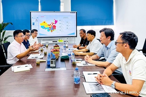 座谈现场.jpg
