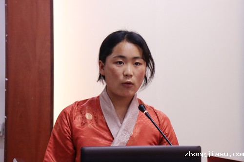 05图为尼玛美多发言.jpg